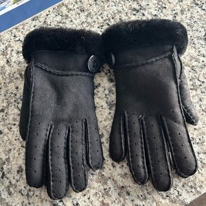Ugg winter gloves